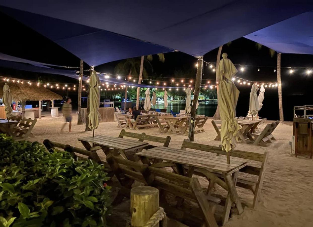 Driftwood Village Beach Living At The Retreat מראה חיצוני תמונה